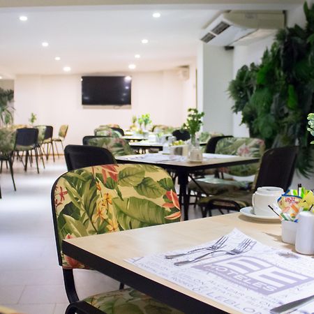 Portal Del Rodeo Apartahotel Medellin Bagian luar foto