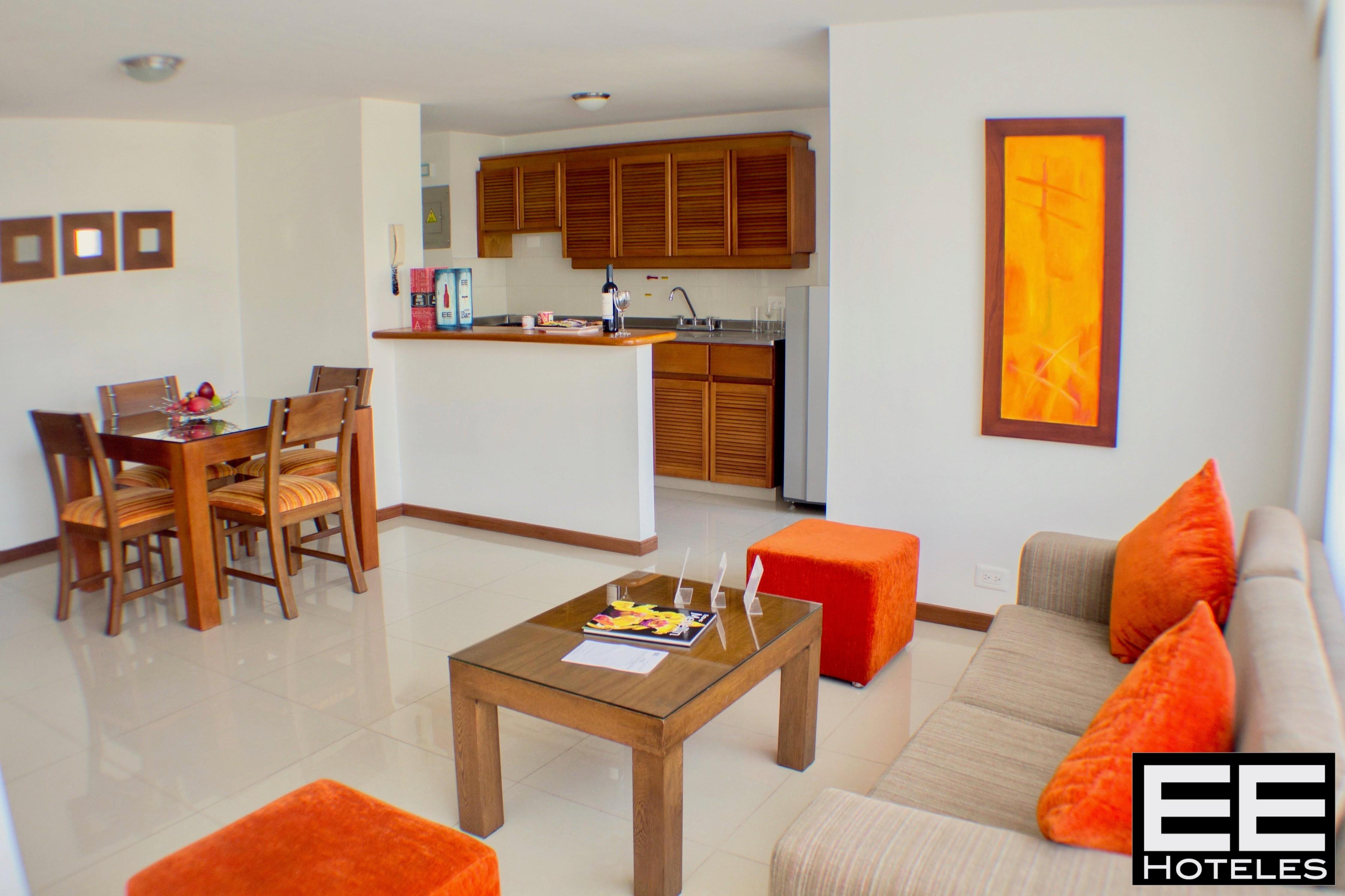 Portal Del Rodeo Apartahotel Medellin Bagian luar foto